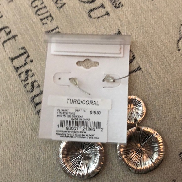 NWT turquoise floral earrings - Picture 2 of 2